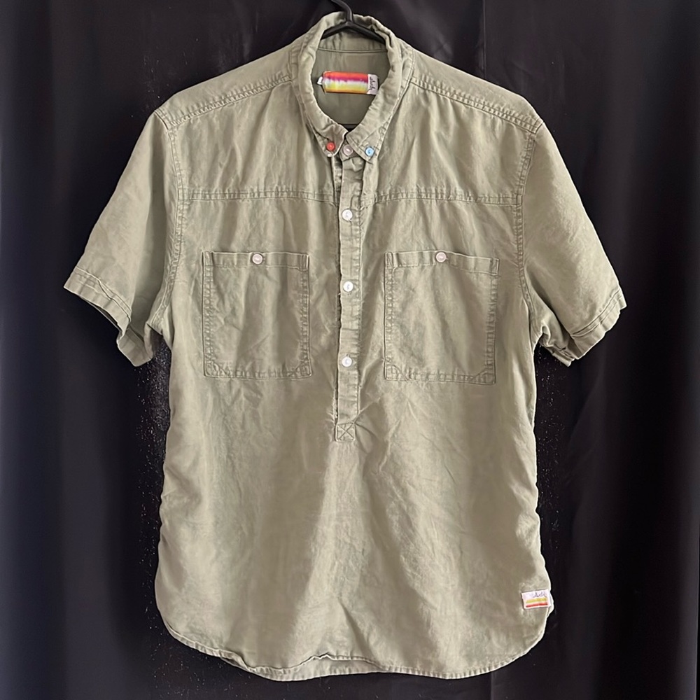 Fun and funky green linen half button down shirt from SLVDR.